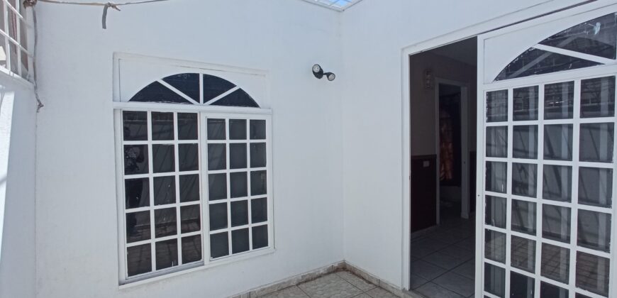 Casa en Esquina Fracc. La Alameda, El Salto