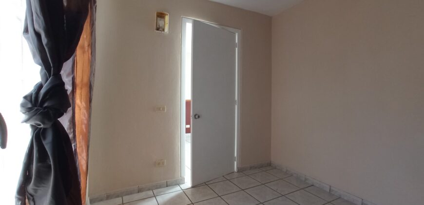 Casa en Esquina Fracc. La Alameda, El Salto