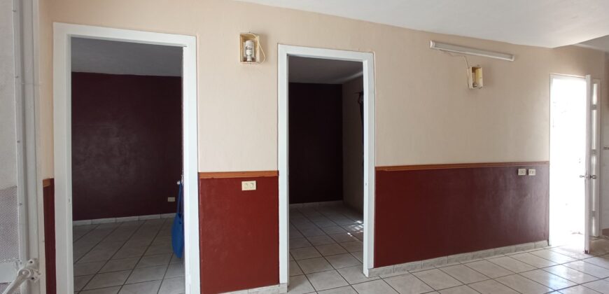 Casa en Esquina Fracc. La Alameda, El Salto