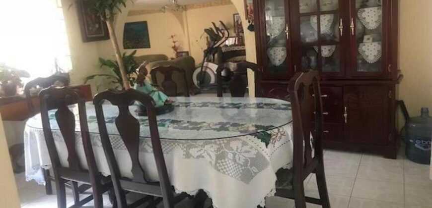 Vendo casa en Huayamilpas, Santa Ursula