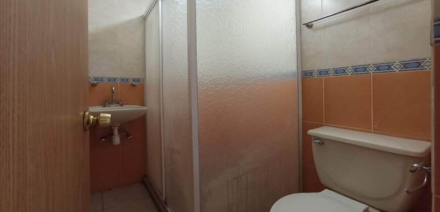 Zona del Miravalle-Gomez Farias Vendo casa duplex